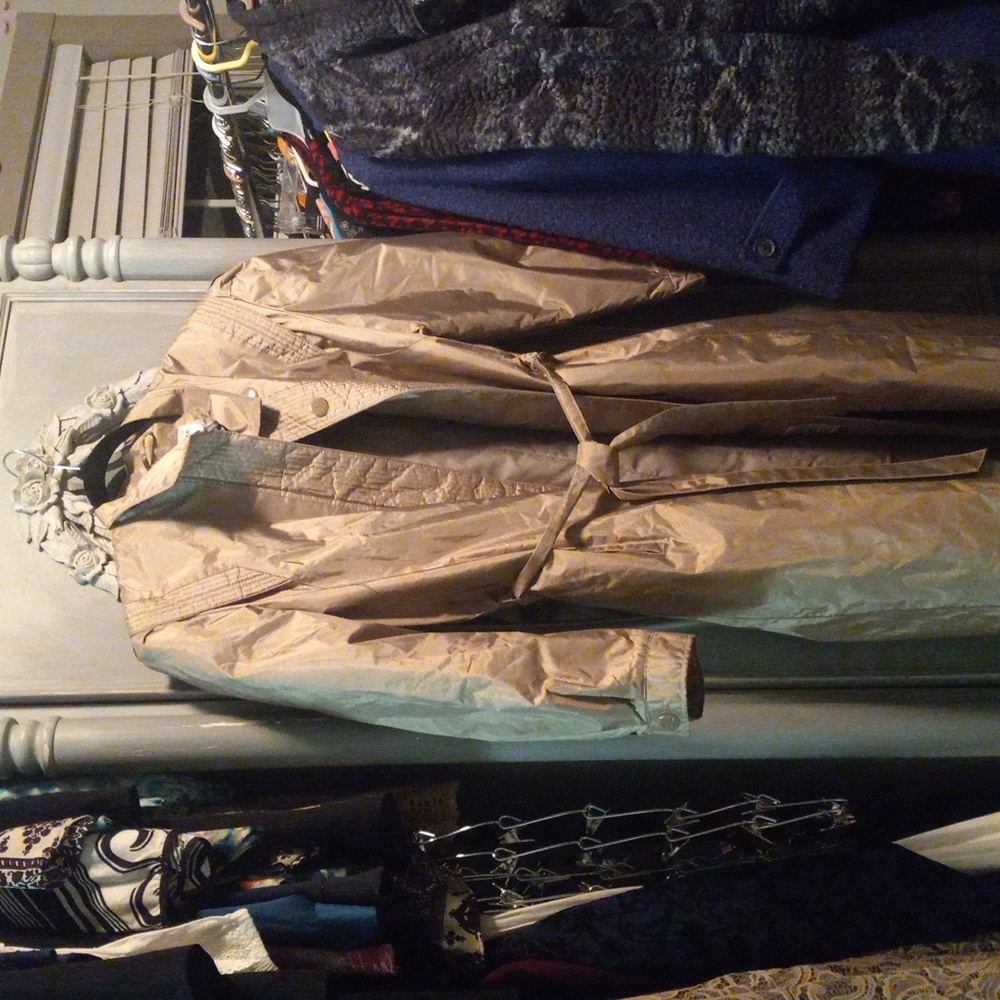 Weather wise Women's Raincoat size 7-8